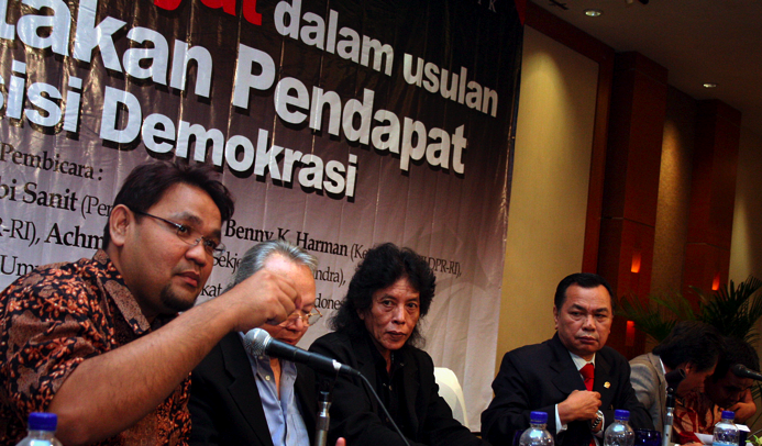 teguh dan diskusi mhp nikko