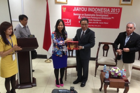 92972_12594424052013_photo(5)-1