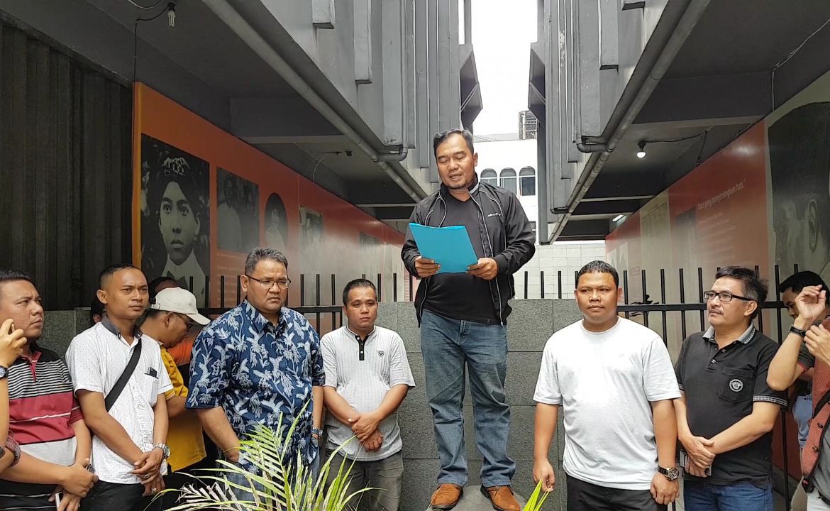 9517d91e-6d72-40a9-8930-d420a08266cd